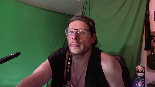 MasterDaddyCool live sex cam