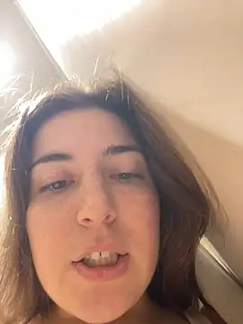 kate_nicepops999114's cam snapshot