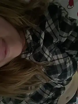 WetMeoww's cam snapshot