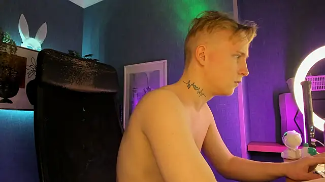 AlexxSweet live sex cam