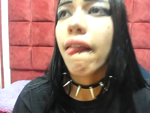 DAKOTALUCIFENA's cam snapshot