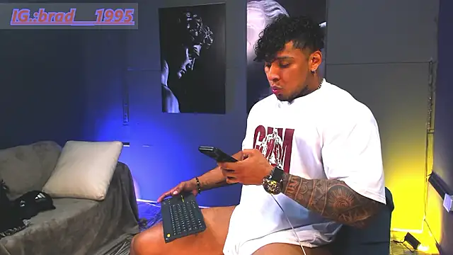 bradley_smith live sex cam