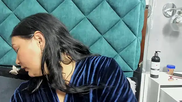 PENELOPELEWISs live sex cam