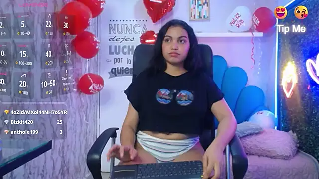 valeria_martinez19's cam snapshot