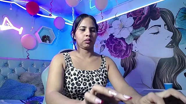 nicol_ross19's cam snapshot