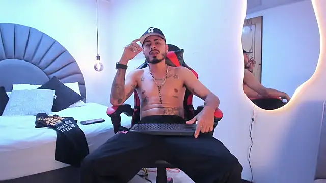 MatthewCullen's cam snapshot