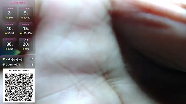 Sassy-Annie live sex cam