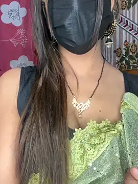 CUTI-NAINA live sex cam