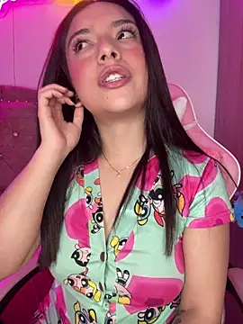 Yovng___Lau's cam snapshot