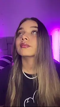 AnnyLopezzz_'s cam snapshot