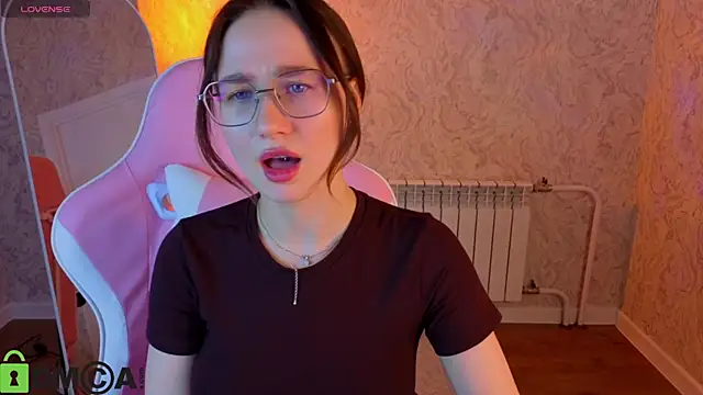 _Kiki_angel_'s cam snapshot