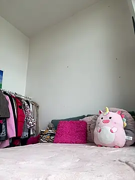 bratzdoll94 live sex cam