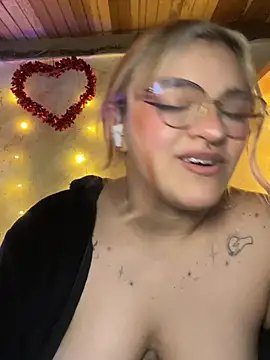 Sophia_Weest99 live sex cam