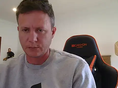 TroyDieselXXX live sex cam