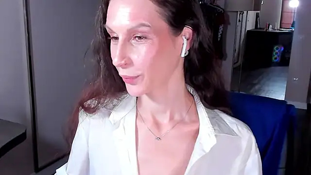 Mila_Anders live sex cam