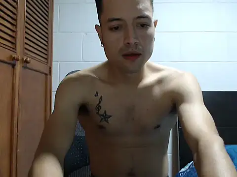 dimitriquiet05 live sex cam