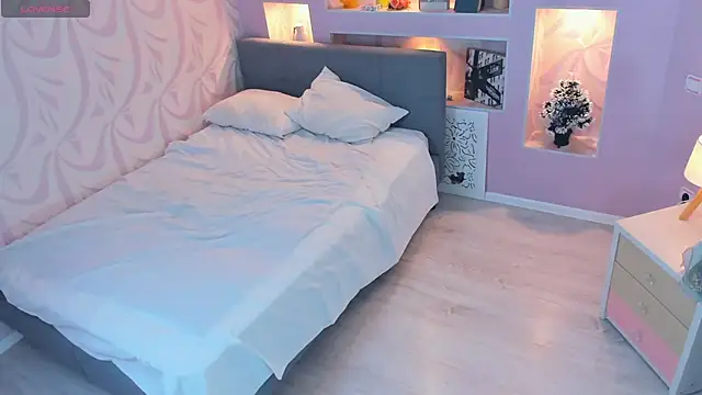 FloraDobb live sex cam