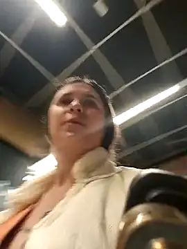 stropinela23's cam snapshot