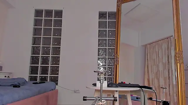 JassyeJoy live sex cam