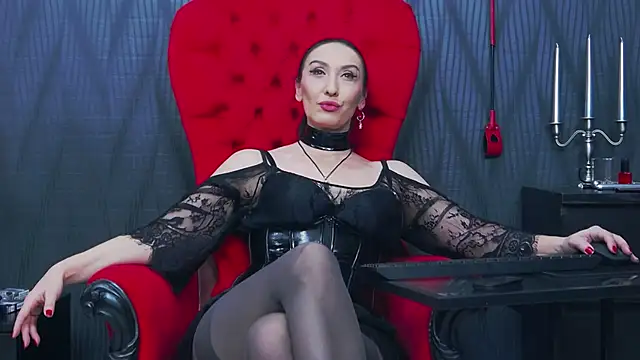 MistressDora live sex cam