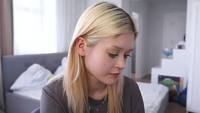 TaraBomstad's cam snapshot