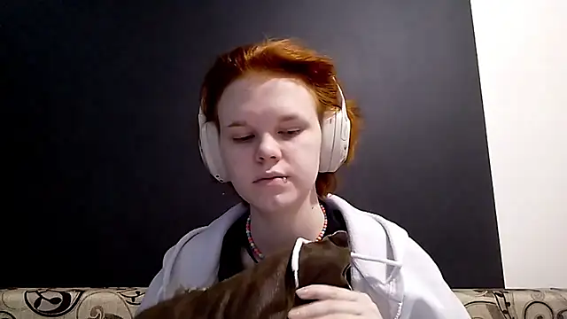 CurlaPettyBom's cam snapshot