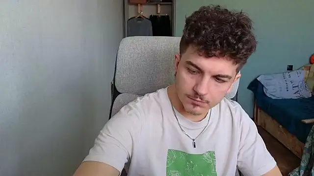 Remy_Miles live sex cam