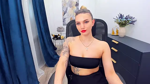 SelenaeMoore's cam snapshot