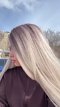 KikiWatson live sex cam