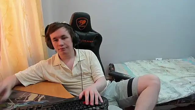 iliaskrislove live sex cam