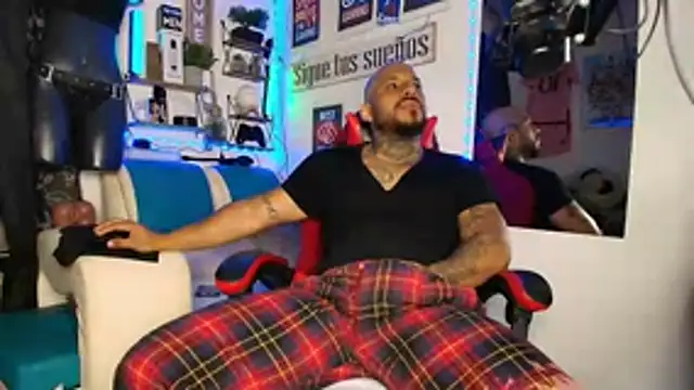 Leenar_Key live sex cam