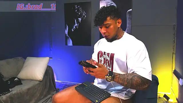 bradley_smith live sex cam