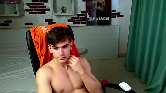 BradyFlint live sex cam