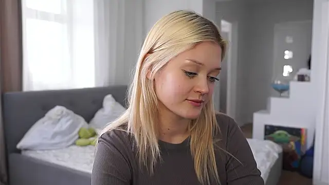 TaraBomstad's cam snapshot