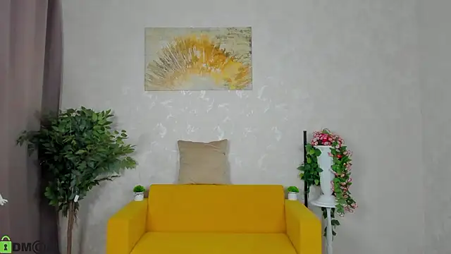 FlirtyAura live sex cam