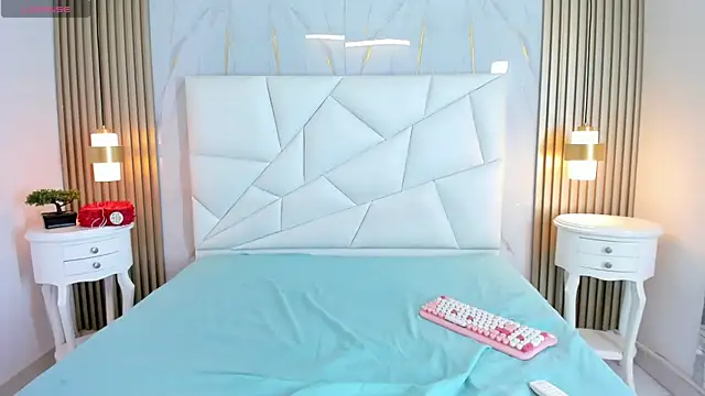 naomibely's cam snapshot