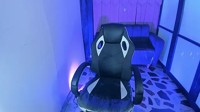 SiaFoxx_'s cam snapshot