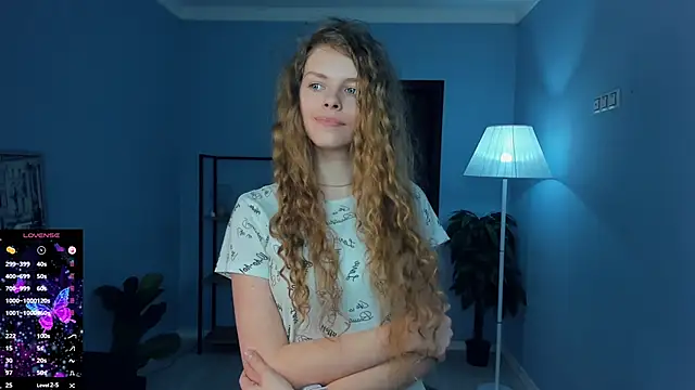 RayaNenlia's cam snapshot