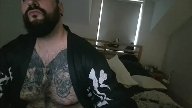 theBeardyViking live sex cam
