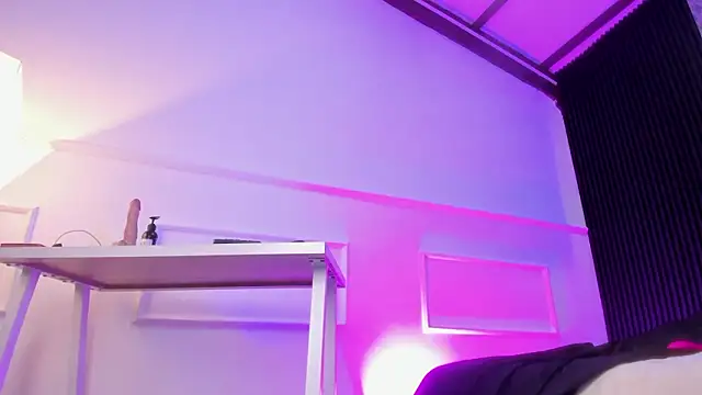 Sienarosewood live sex cam