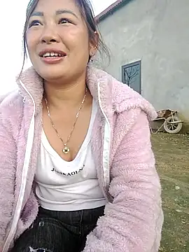 out-lustt live sex cam