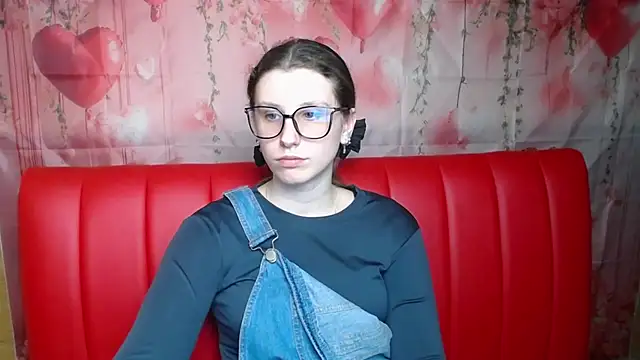 LilianaShine live sex cam