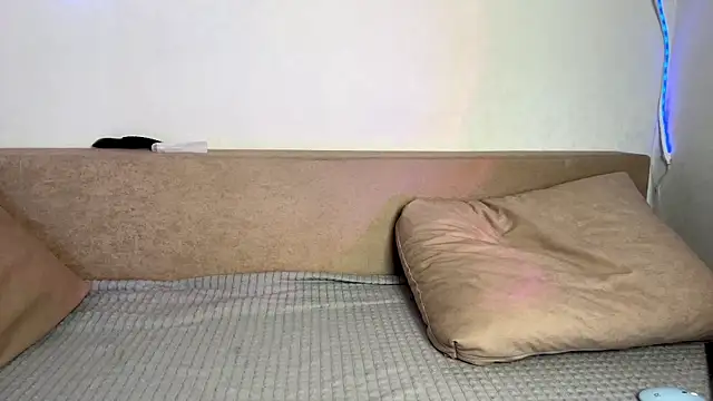 RunawayGriddle's cam snapshot