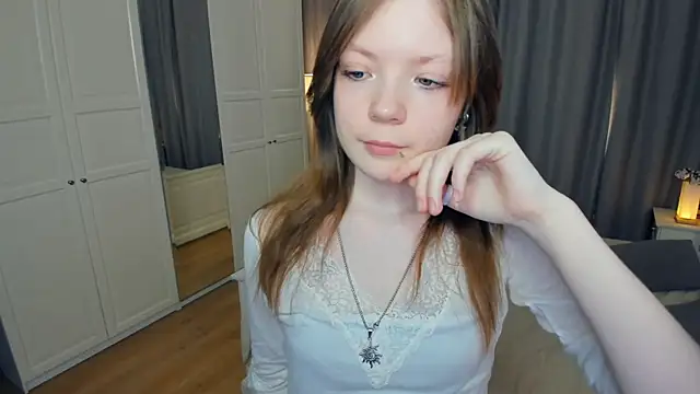 LavenderMitten's cam snapshot