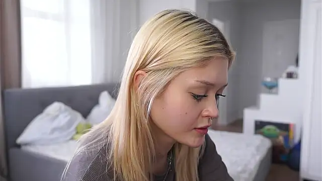 TaraBomstad's cam snapshot