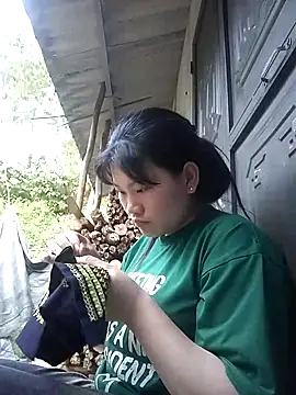 Baby_flower_1's cam snapshot