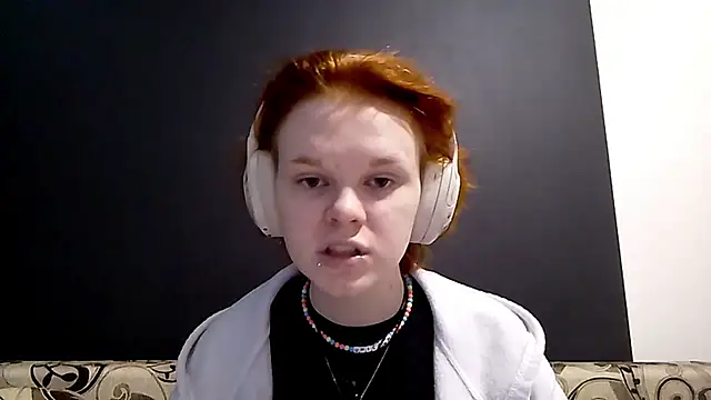 CurlaPettyBom's cam snapshot