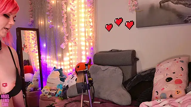 Angel-Lewd-Cake's cam snapshot