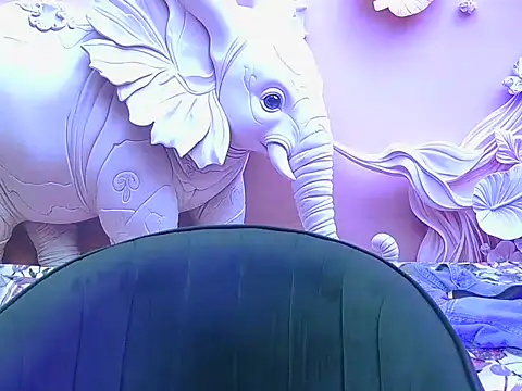 Bold-latinaa's cam snapshot