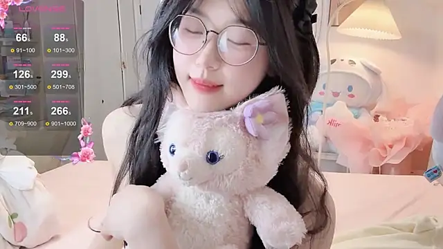 Luminous4173 live sex cam